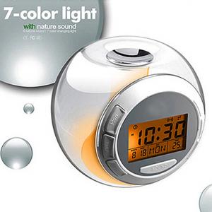 Vente des alarmes de rveil avec affichage de la date, jour de la semaine et temprature avec 7 couleurs et sons.