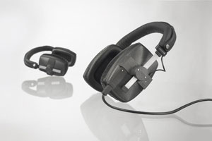Vente de closed monitoring headphone for use in loud environments and broadcast, film and recording studios