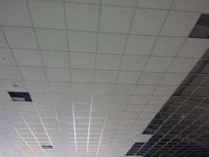 plafond  modulaire suspendu 