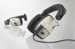 The worldwide standard closed headphone for monitoring, ENG/EFP and live-applications