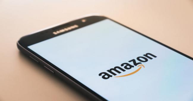Amazon : 1er site de recherche et de dépenses pour les cyberacheteurs