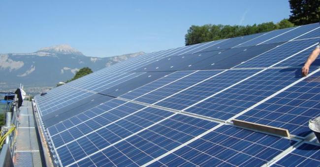 Mise en exploitation du premier parc solaire de la centrale photovoltaïque “Tozeur 1”